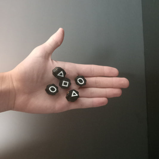 Gonggi ( Black & White)